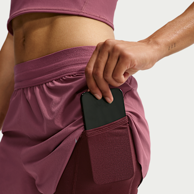 Nike Swift Dri-FIT Normal Belli 2'si 1 Arada Kadın Koşu Şortu görsel 6