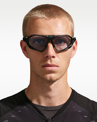 Женские  Nike Zeus Rise Photochromic Sunglasses
