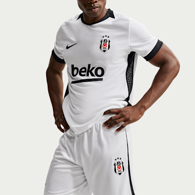 Nike Beşiktaş J.K. Nike Örgü Erkek Futbol Şortu görsel 2