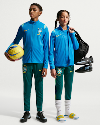 Детский спортивный костюм Brazil Academy Pro Big Kids' Nike Dri-FIT Soccer Knit Tracksuit