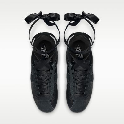 รองเท้าผู้หญิง Nike Cortez Textile