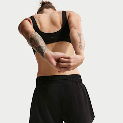 Nike One Dri-FIT Yüksek Belli 8 cm 2'si 1 Arada Kadın Şortu görsel 3