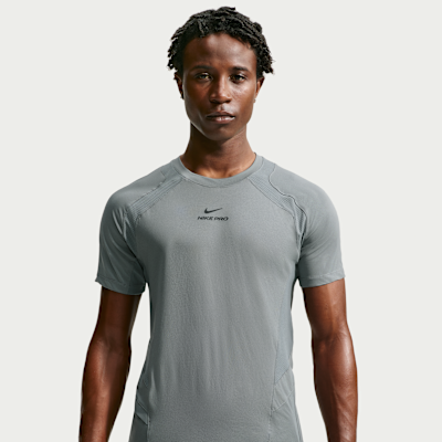 Nike Pro Training Dri-FIT ADV Kısa Kollu Erkek Üstü