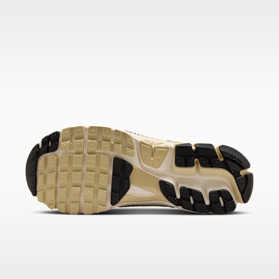 Nike Zoom Vomero 5 女鞋 (具反光裝飾)