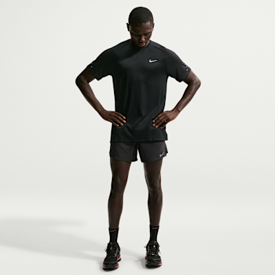 Nike Stride Dri-FIT ADV Kısa Kollu Erkek Koşu Üstü görsel 4