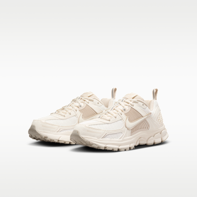 Nike Vomero 5 大童反光裝飾鞋款