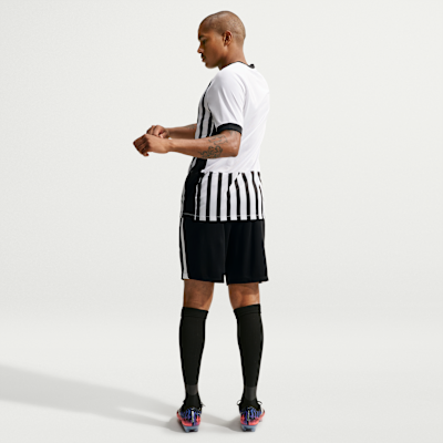 Nike Beşiktaş J.K. Nike Örgü Erkek Futbol Şortu görsel 5