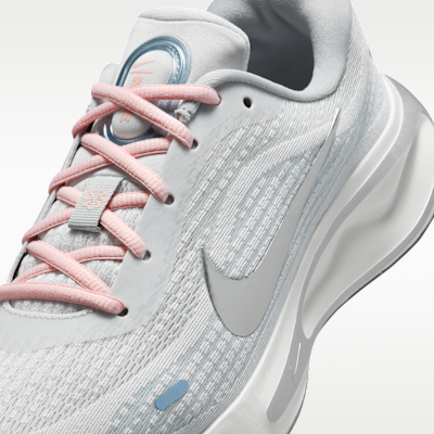 รองเท้าวิ่งโร้ดรันนิ่งผู้หญิง Nike Journey Run