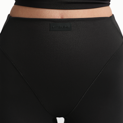 Leggings con estribo y panel en V para mujer NikeSKIMS Matte