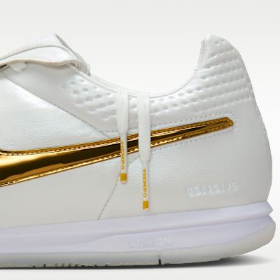 ナイキ ティエンポ レジェンド SE インドアコート ローカット サッカーシューズ