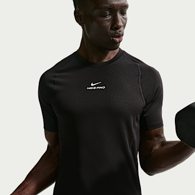 Nike Pro Training Dri-FIT Kısa Kollu Erkek Üstü görsel 3