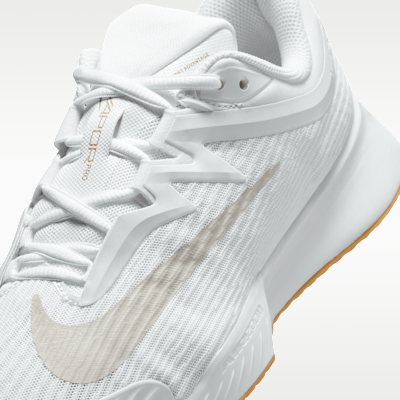 Nike Vapor Pro 3 Sert Kort Kadın Tenis Ayakkabısı görsel 7