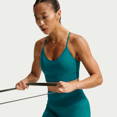 Спортивный бюстгальтер женский Nike Pro Seamless Light Support Padded, фото 3
