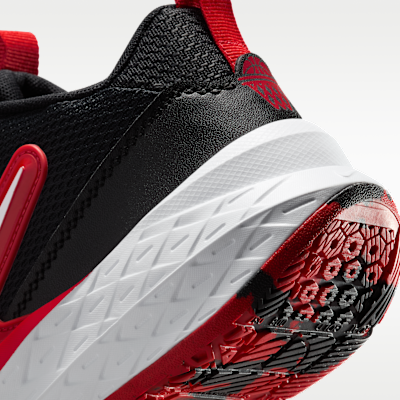 Nike Team Hustle D 12 Big Kids' Basketball Shoes