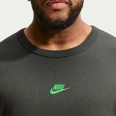 Nike Sportswear Premium Essentials Erkek Tişörtü görsel 8