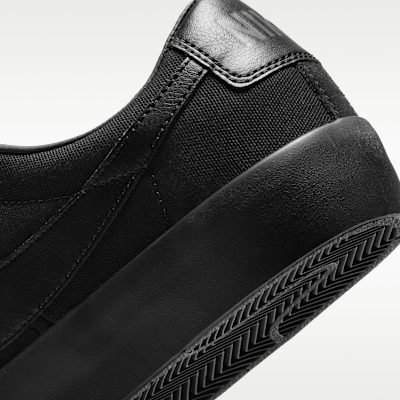 รองเท้าสเก็ตบอร์ด Nike SB Zoom Blazer Low Pro GT