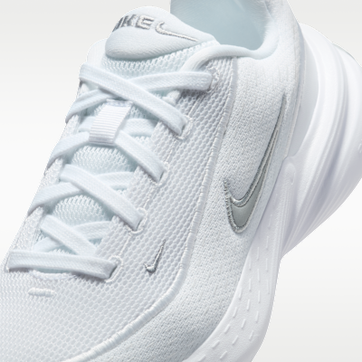 รองเท้าเด็กโต Nike Uplift SC