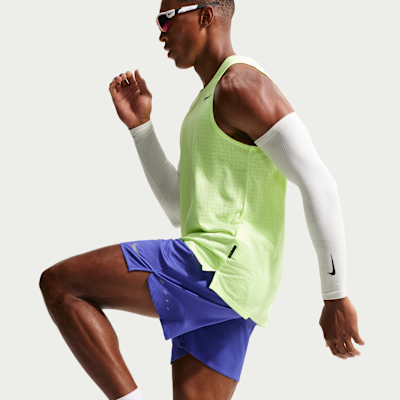 Nike Stride Dri-FIT 18 cm Slip Astarlı Erkek Koşu Şortu görsel 4