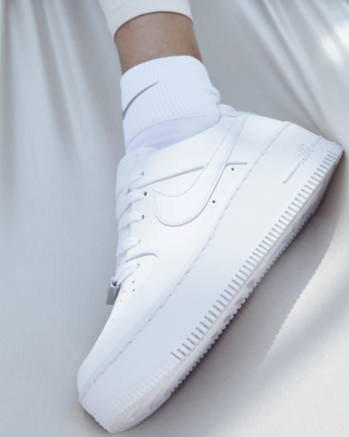 Nike Air Force 1 Sage 低筒