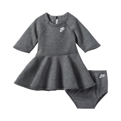 Vestido de manga larga para bebé (12 a 24 meses). Nike.com