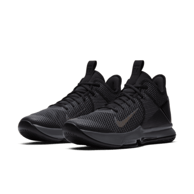 Chaussure de basket LeBron Witness 4