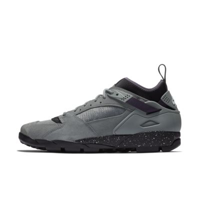 nike acg air revaderchi qs