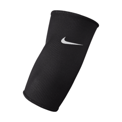 Nike Guard Lock Soccer Guard Sleeves (1 Pair)