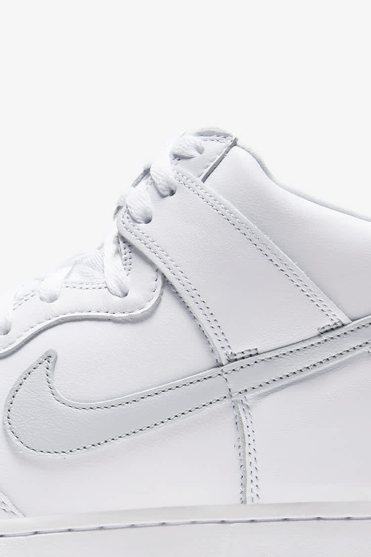 nike sb dunk pure platinum