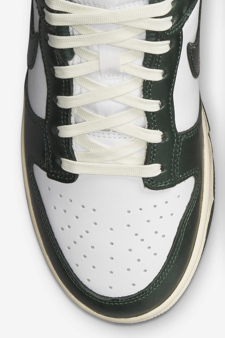 Women'S Dunk Low 'Vintage Green' (Dq8580-100) Release Date. Nike Snkrs