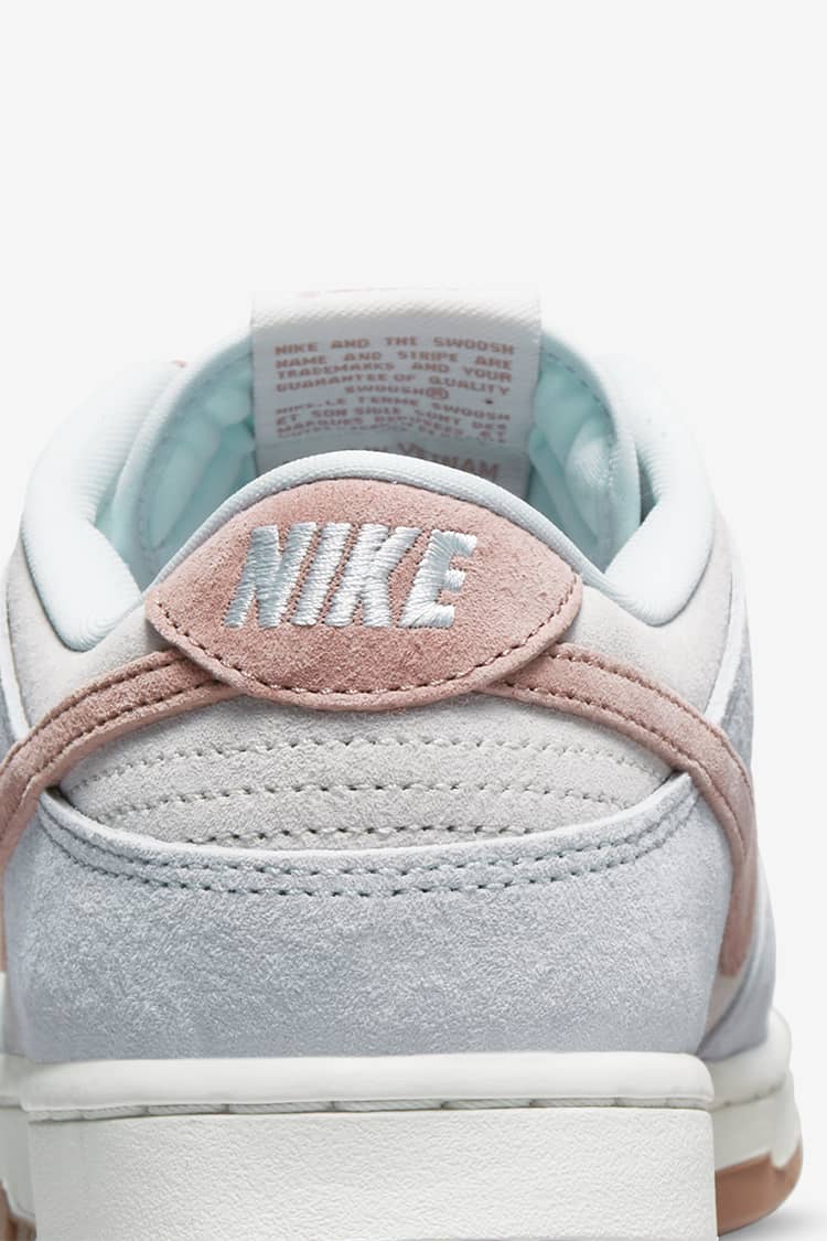 NIKE dunk LOW Fossil Rose