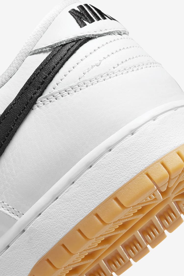 Nike SB Dunk Low 'White and Gum Light Brown' (CD2563-101) Release Date. Nike  SNKRS ID
