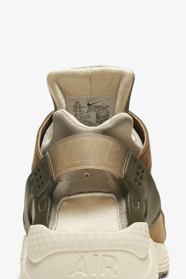 Date De Sortie De La Air Huarache For Stussy Desert Oak Nike Snkrs Ch