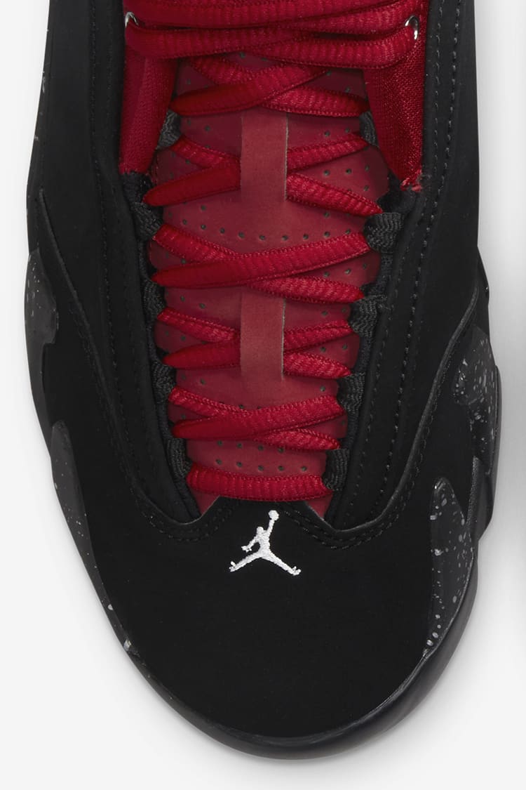 Black and red outlet retro 14