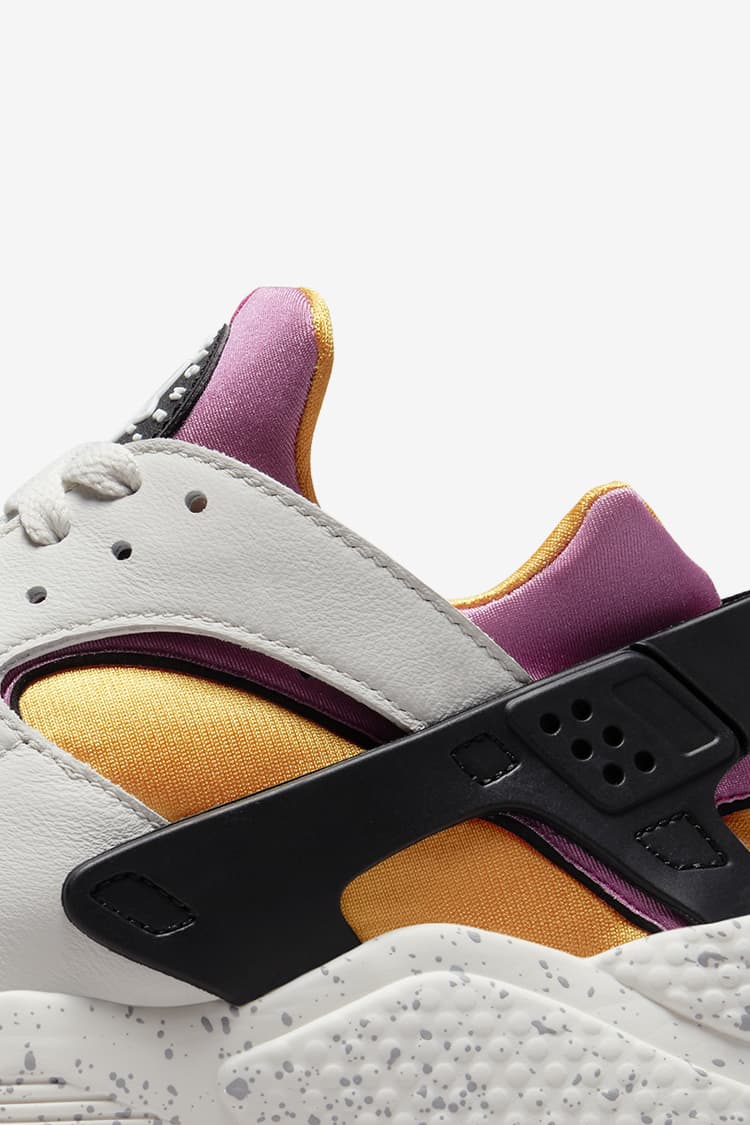 Air Huarache gold huaraches 'University Gold and Pink' (DD1068-003) Release Date