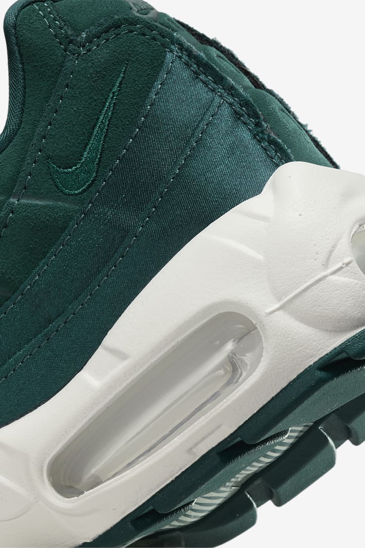 Air Max 95 'Velvet Teal' (DZ5226-300) Release Date. Nike SNKRS ID