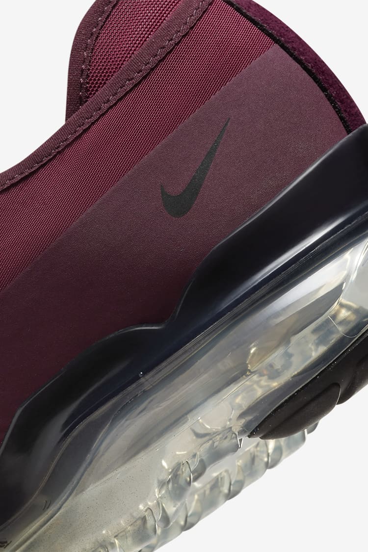 Maroon hot sale vapormax womens