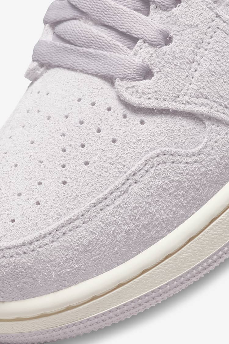 CT0979-500 - W Air Jordan 1 Zoom Air CMFT 'Venice'. Nike SNKRS BE
