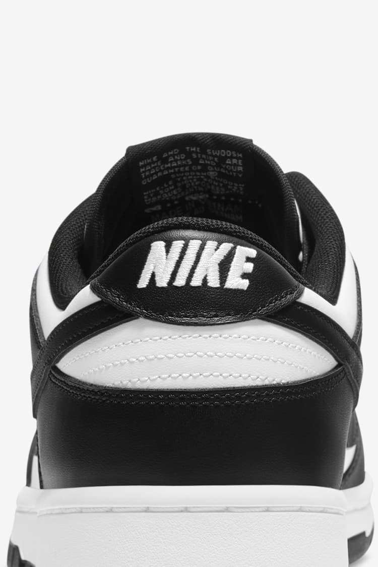 nike sb dunks low black and white