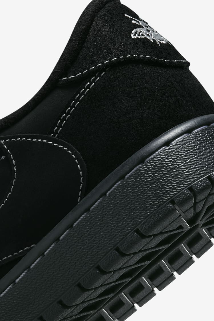 Nike black best sale panther shoes