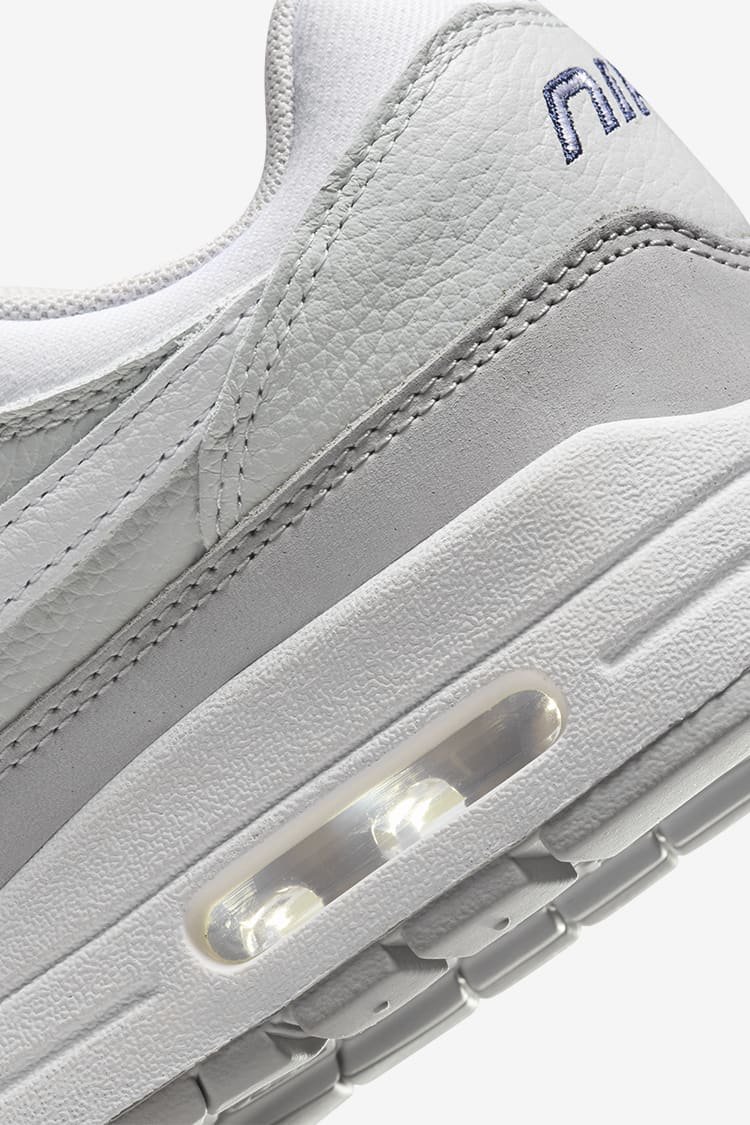 Women's Air Max 1 '87 'White and Photon Dust' (FN0564-001) release 
