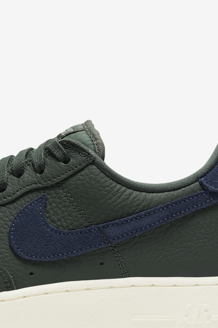 Air Force 1 '07 Craft 'Galactic Jade' Release Date. Nike SNKRS