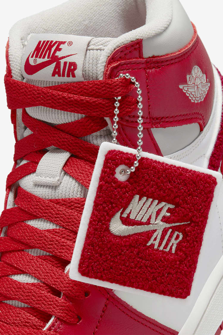 Women's Air Jordan 1 'Varsity Red' (DJ4891-061) Release Date. Nike