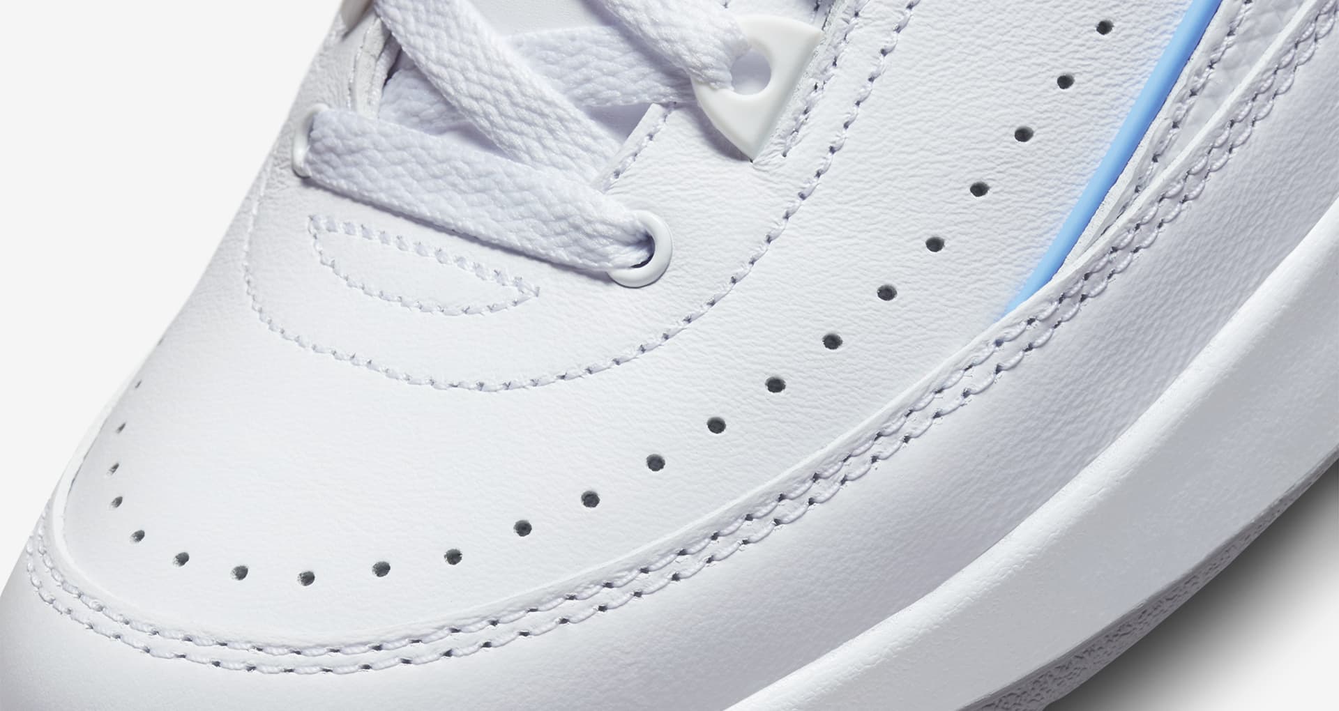 Fecha de lanzamiento del Air Jordan 2 Low "University Blue" (DV9956-104)