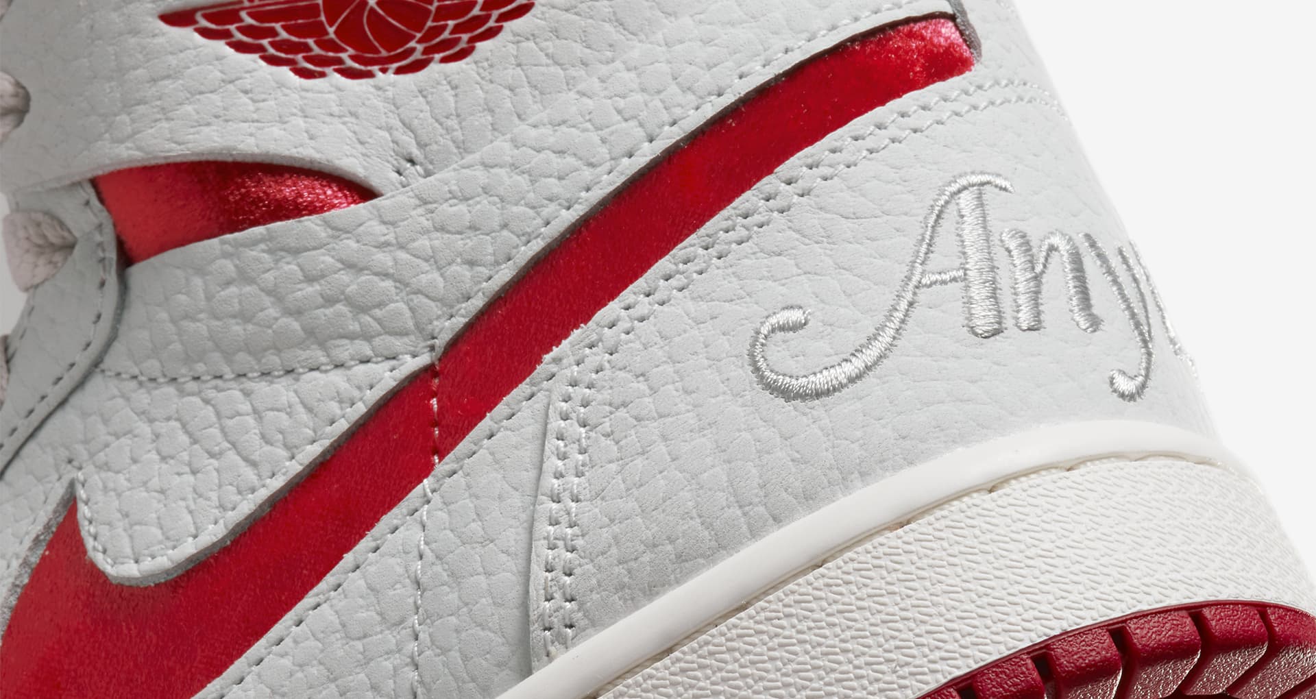 womens valentines day jordans