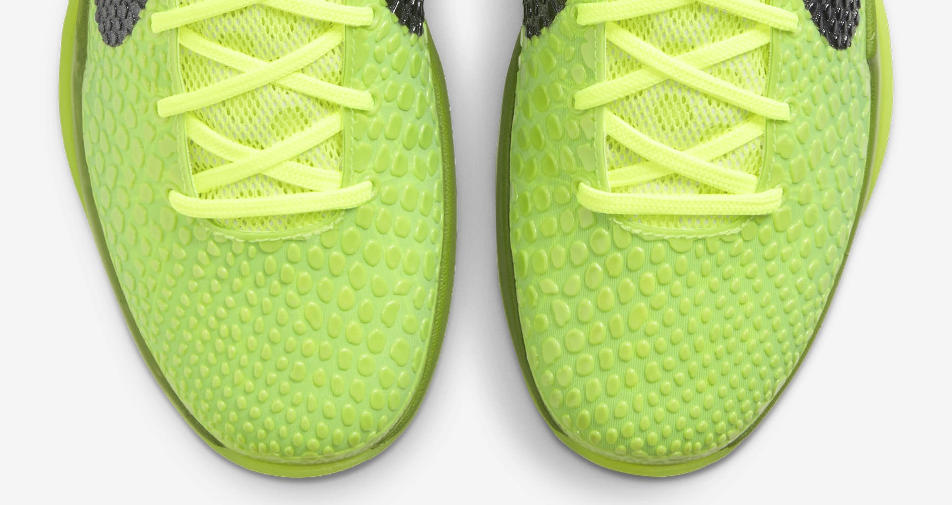 kobe green apple footlocker
