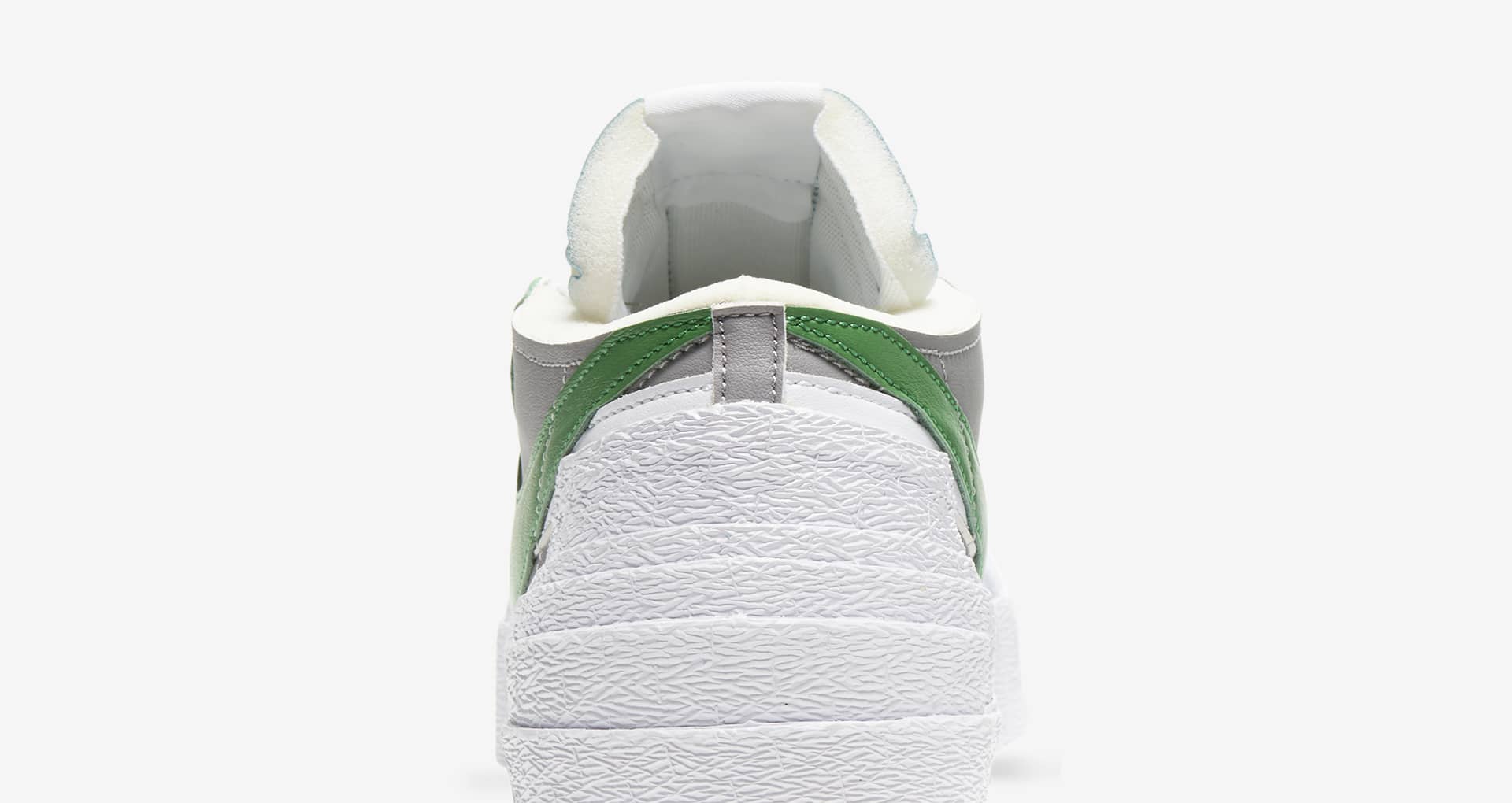 Blazer Low x sacai 'Classic Green' Release Date. Nike SNKRS GB