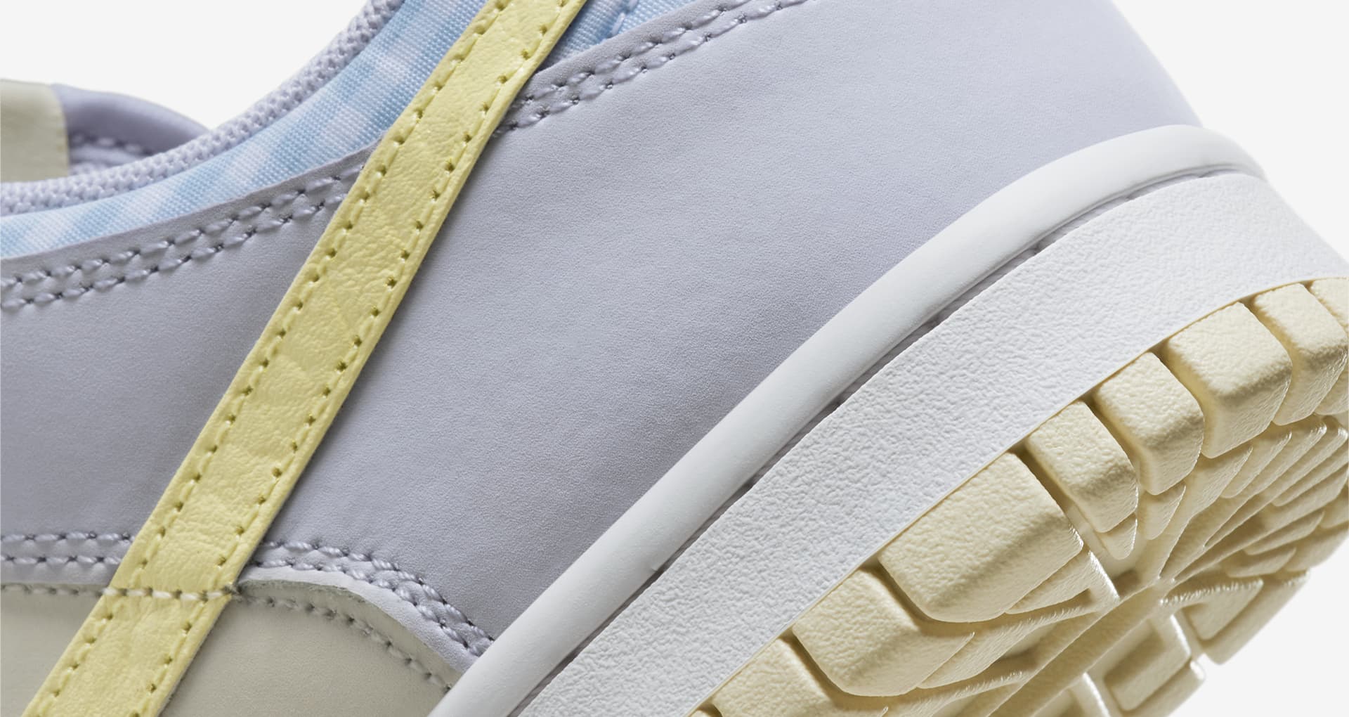 big-kids-easter-fj4641-536-snkrs-kr