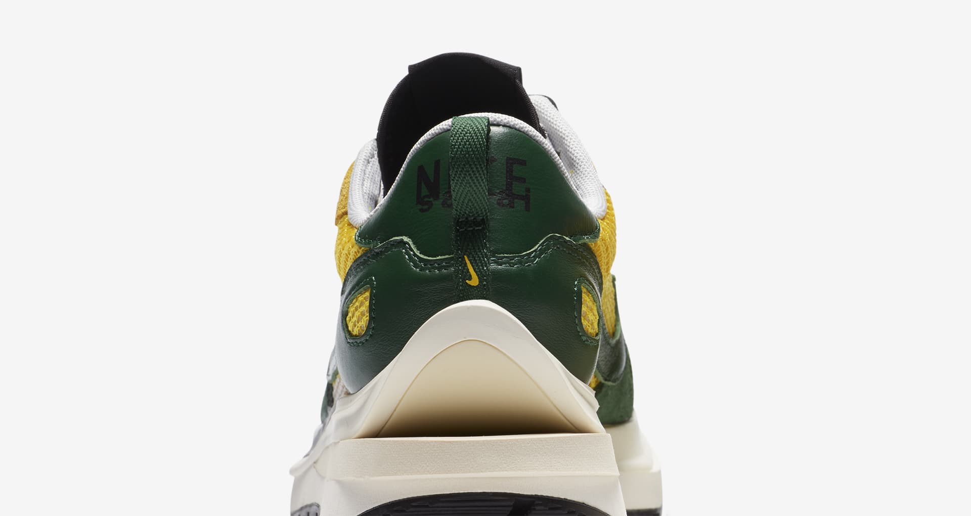 sacai vapor waffle tour yellow
