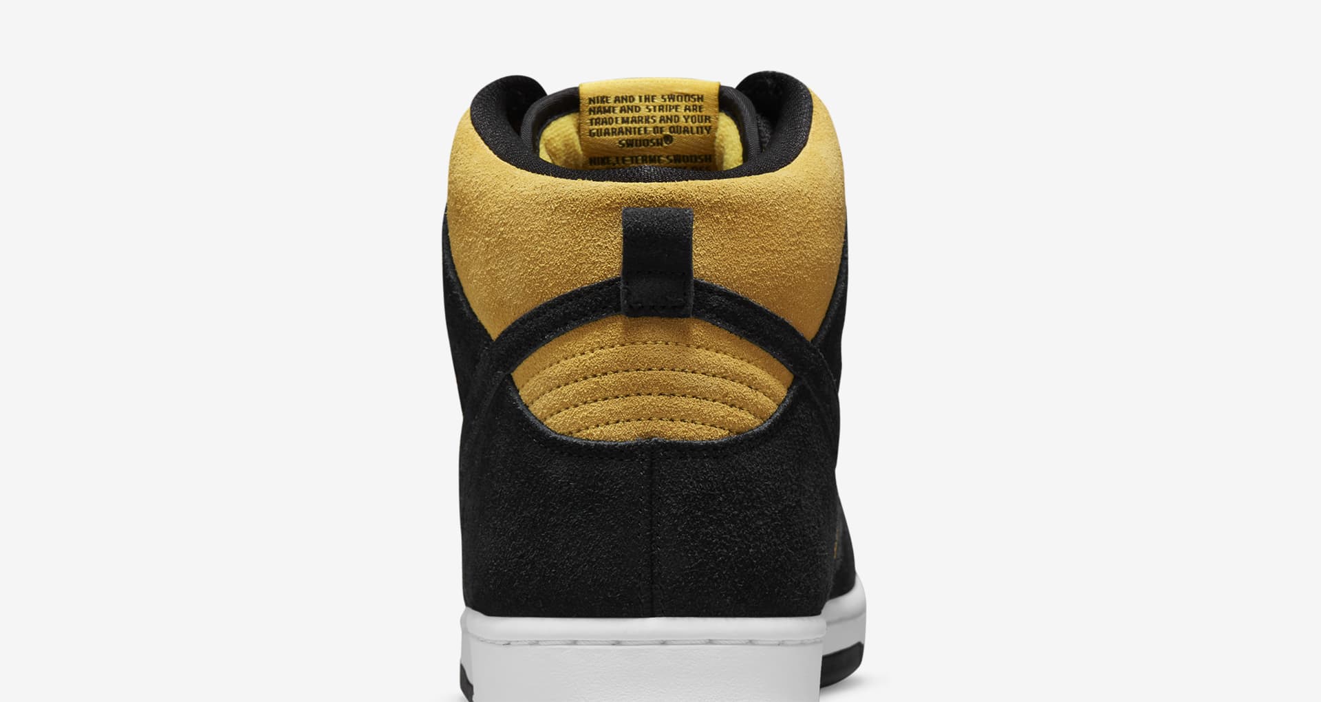 sb dunk high maize and black