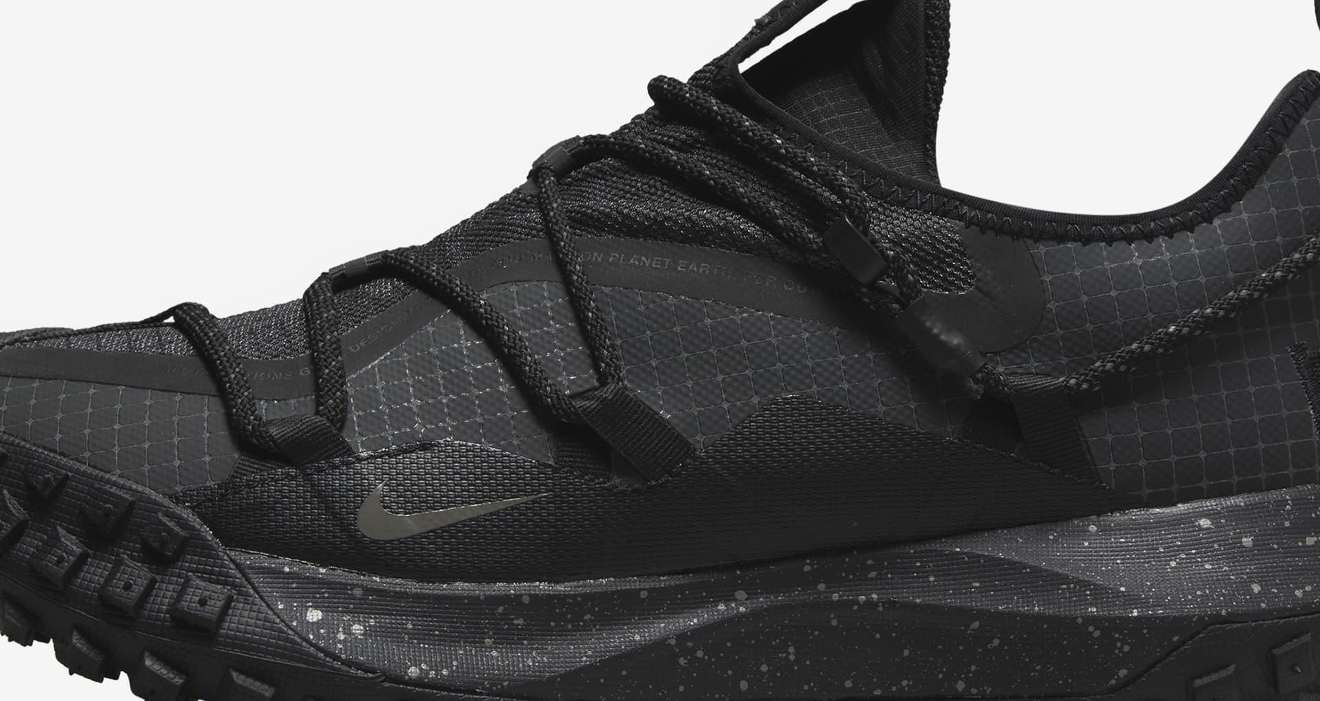 ACG Mountain Fly Low GORE-TEX 'Dark Smoke Grey' (DD2861-002) Release Date. Nike SNKRS SK